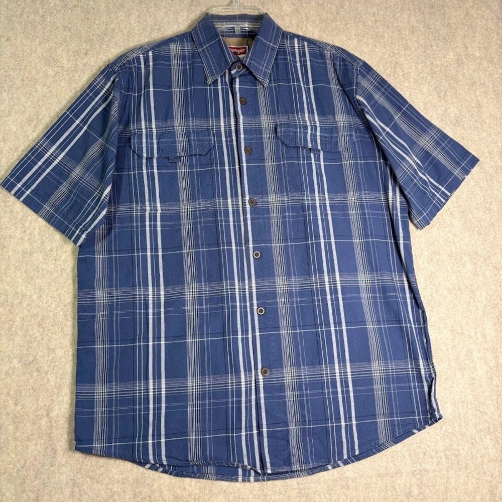 Wrangler Shirt Mens M Blue Cotton Plaid Short Sleeve Work Casual Western Classic